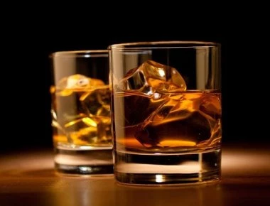 Διάβασε γιατί θα πρέπει να βάζεις πάντα νερό στο ουίσκι